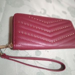 Clutch wristlet purse